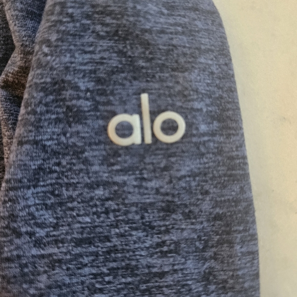 Alo Yoga Long Sleeve Top in Blue - Picture 3 of 4